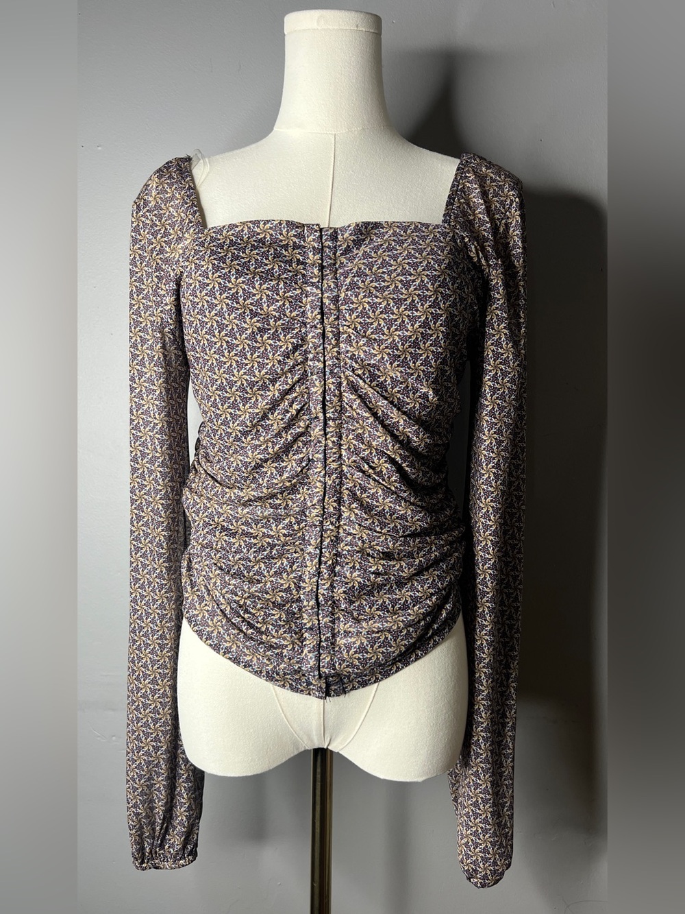 gimmicks by BKE Floral Ruched Long-Sleeve Square Neck Blouse Size Large